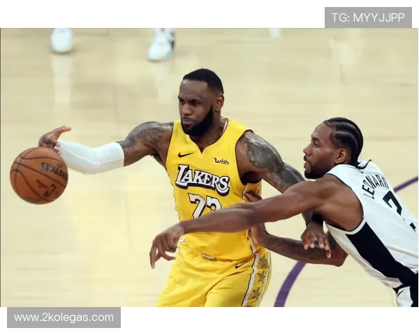 詹姆斯36分赛季新高仍负快船镜头聚焦替补里夫斯成为全场焦点